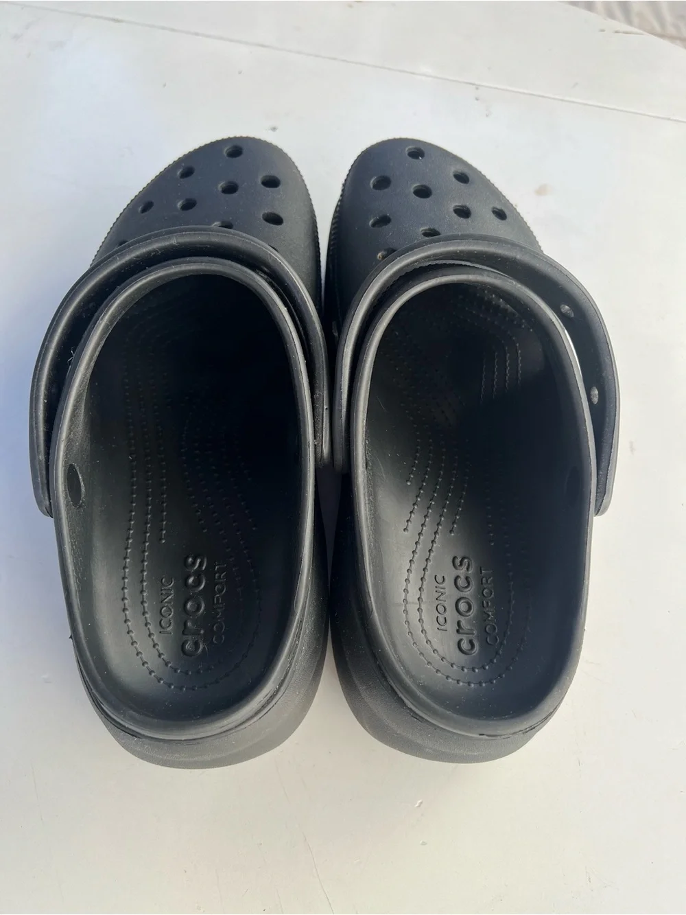 CROCS comfortable slip